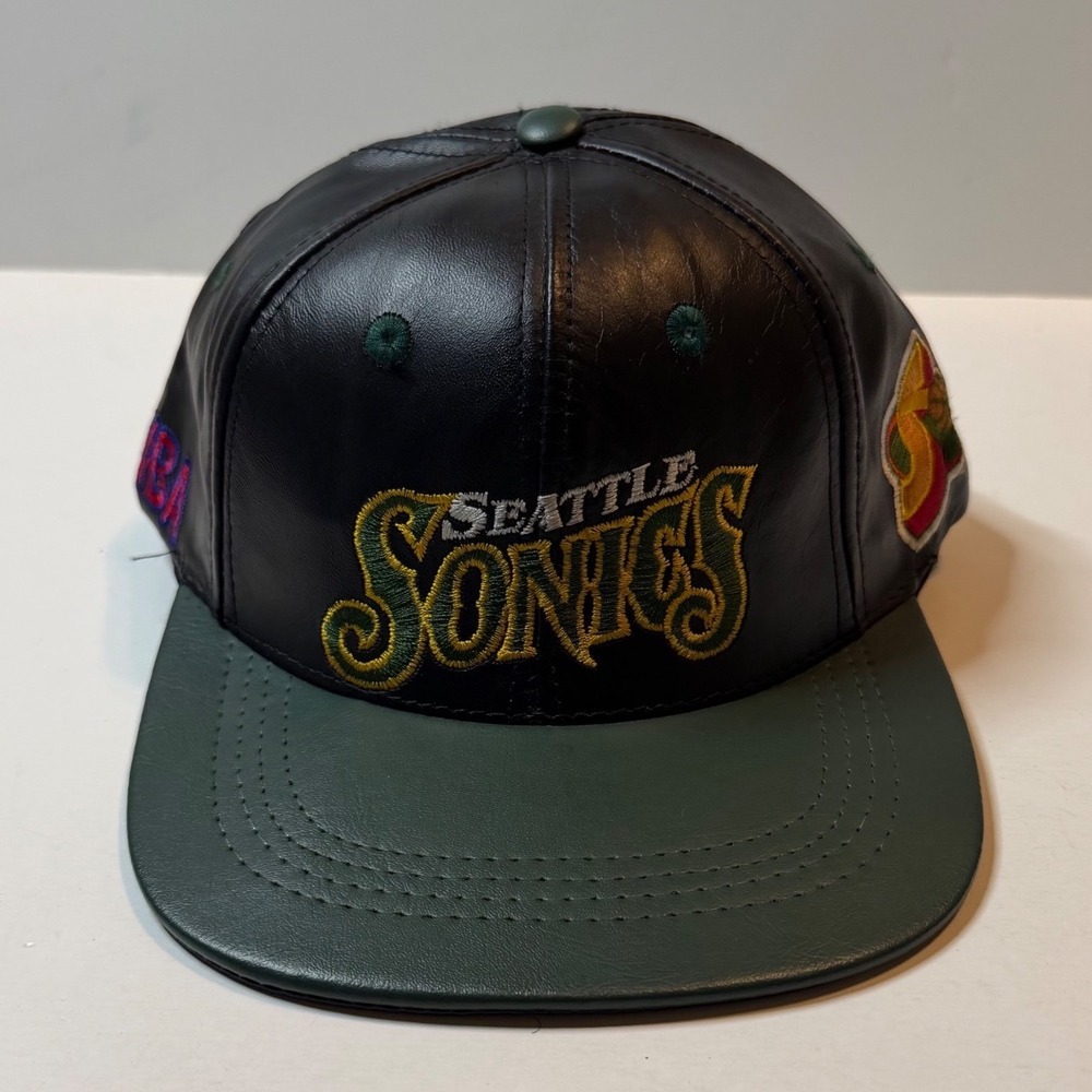 90s J.M. Design Seattle Sonics Snapback Leather Hat Vintage 1996 NBA Cap
